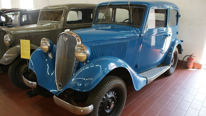 Oldtimery w starej hucie