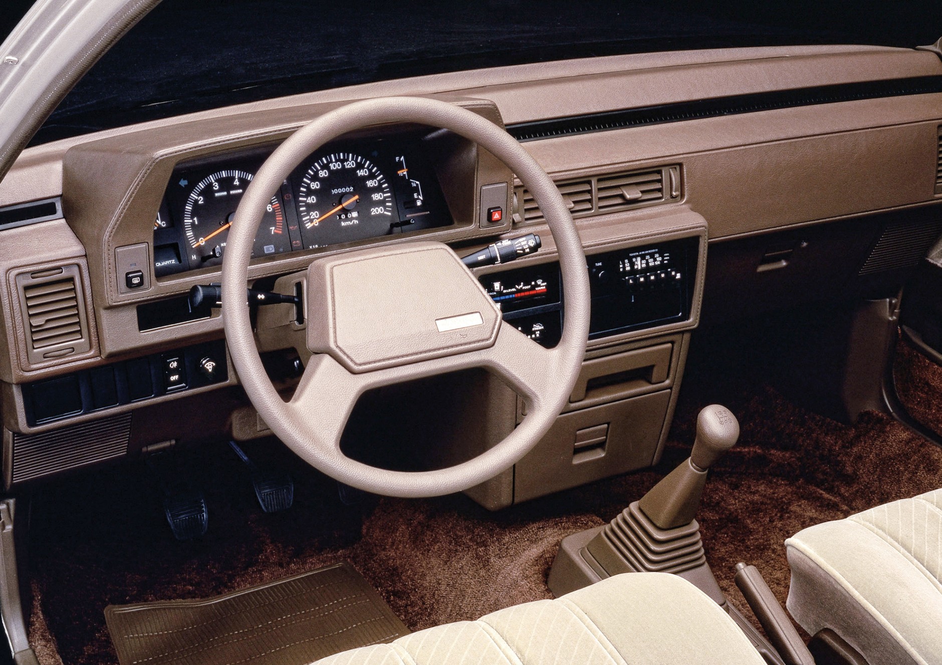 Toyota Camry - pierwsza generacja (1982 – 1986)