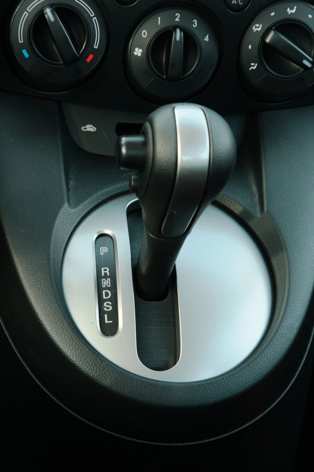 Mazda 2 1.5 AT: przez miasto bez zbędnego wysiłku