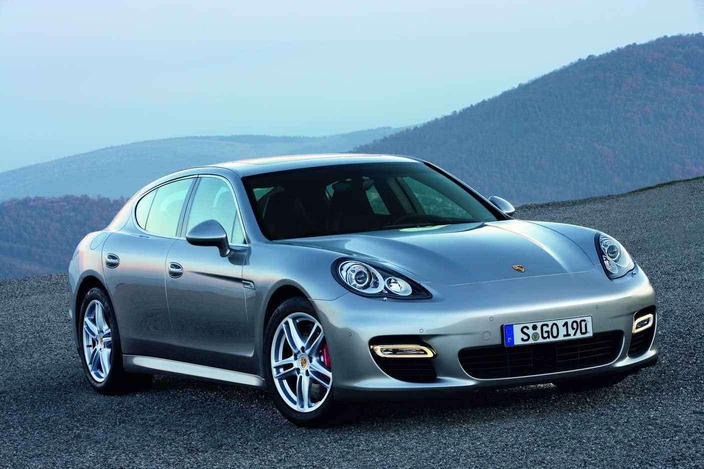 Porsche Panamera na torze w Poznaniu
