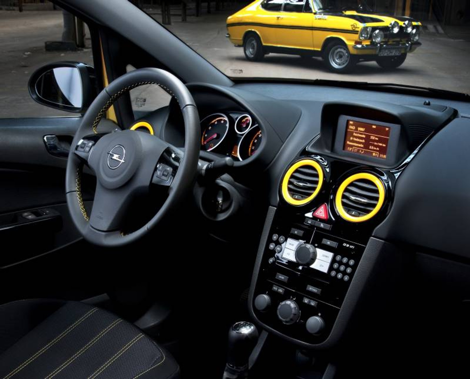 Opel Corsa Color Race - Powrót do lat 70