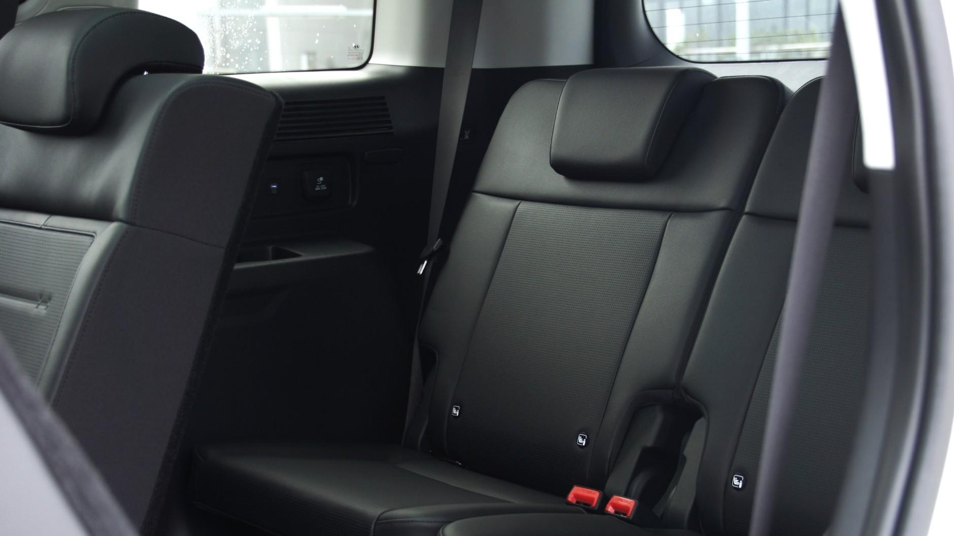 Hyundai Santa Fe Hybrid