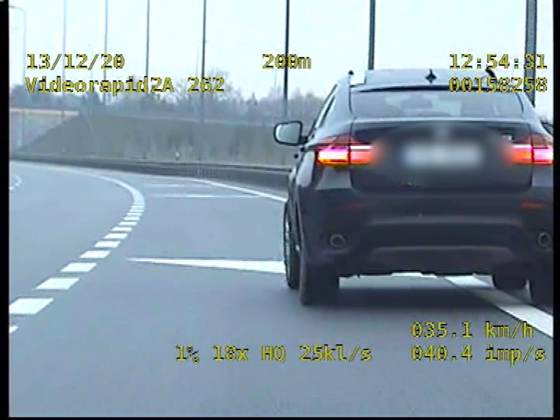 BMW gubiące śruby z przedniego koła na autostradzie A1