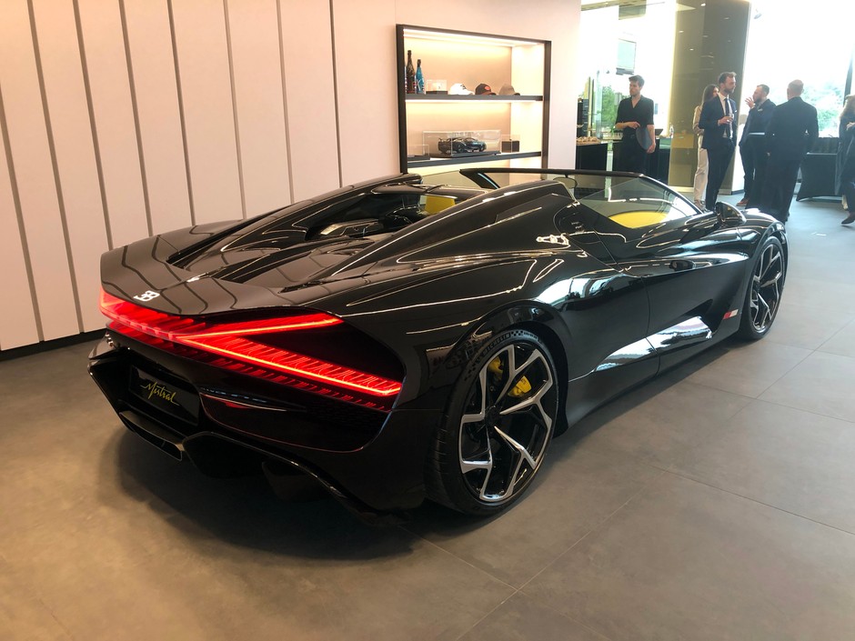 Otwarcie salonu Bugatti w Katowicach. Bugatti W16 Mistral