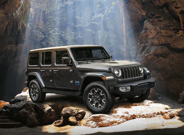 Nowy Jeep Wrangler wkracza na europejskie salony