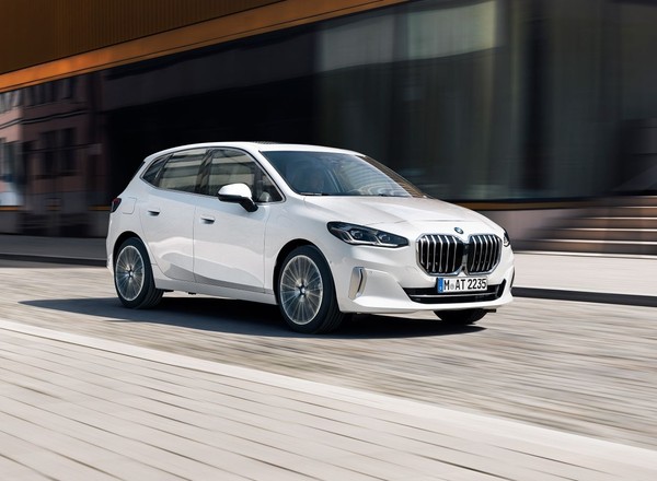 Nowe BMW serii 2 Active Tourer - przestronniejsze, lepiej wyposażone i... drogie