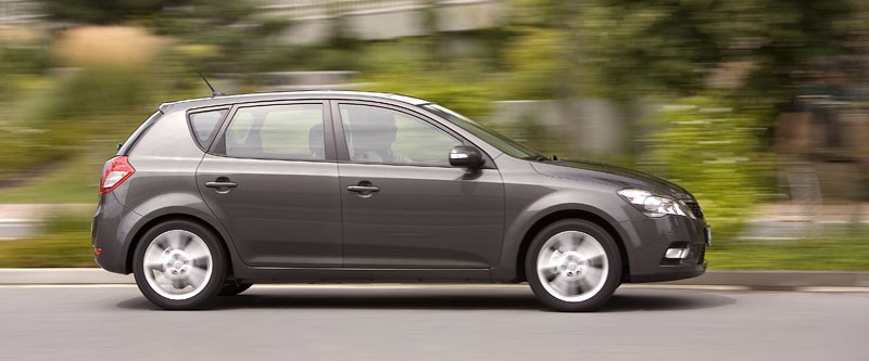 Kia cee´d 2010: pierwsze wrażenia z jazdy