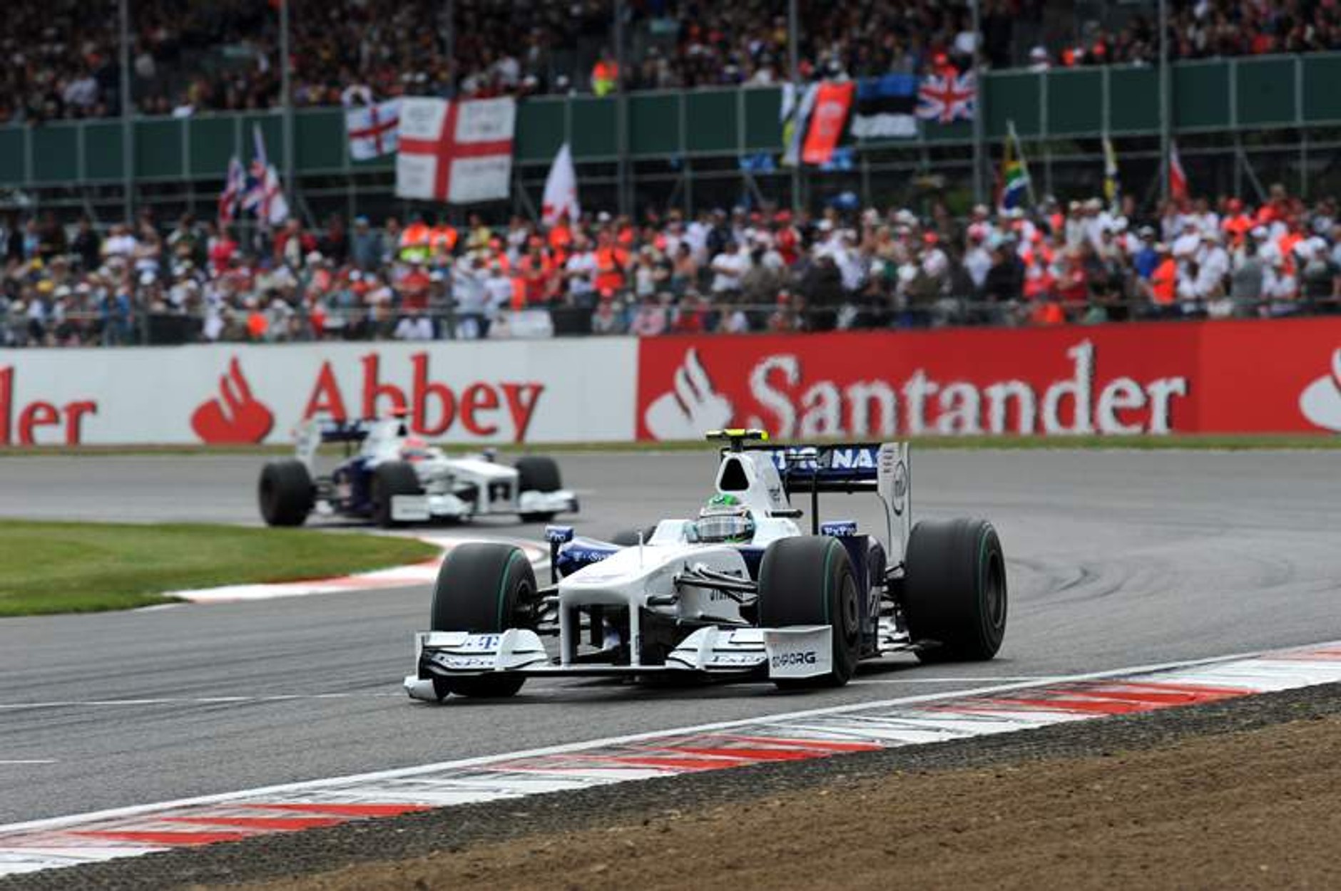 Grand Prix Wielkiej Brytanii 2009: trzeci triumf Vettela (fotogaleria)