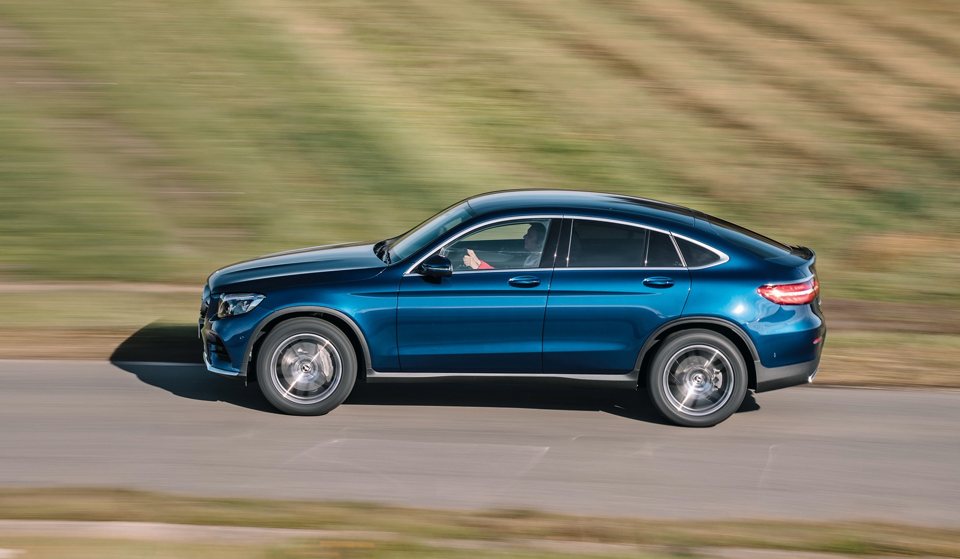 BMW X4 xDrive 20d kontra Mercedes GLC 250 d 4Matic Coupe