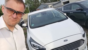 Pojechaliśmy do komisu po "idealnego" Forda. Lakiernik prawdopodobnie był daltonistą