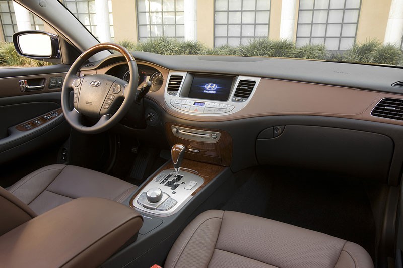 Detroit 2008: Hyundai Genesis - koreański flagowiec dopływa (oficjalne informacje)