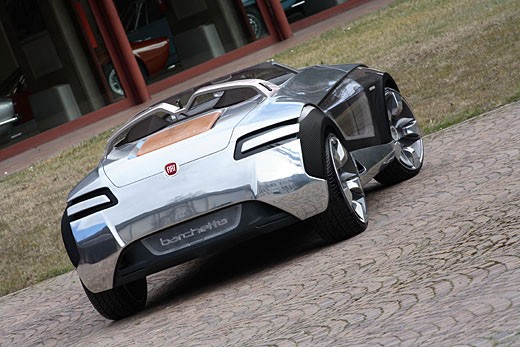Bertone: kryzys w centrum designu