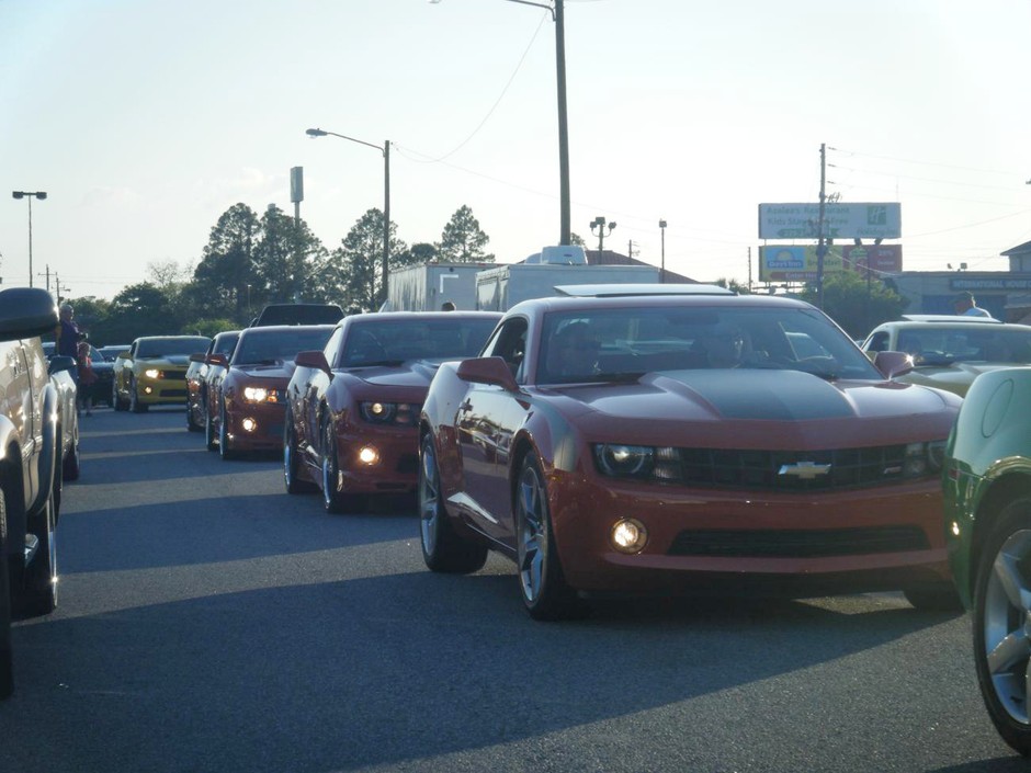 Rekordowy zlot Chevrolet Camaro5Fest - przyjechało ponad 500 samochodów (zdjęcia)