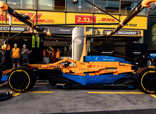 McLaren i Lego zbudowały bolid F1 naturalnej wielkości
