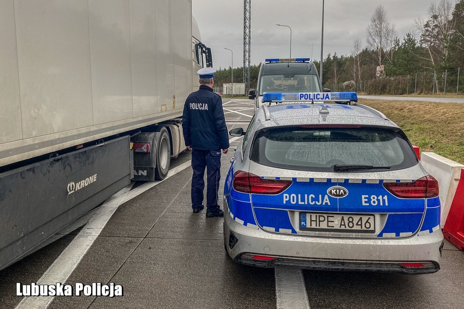 Policja łapała kierowców na A2 dronami