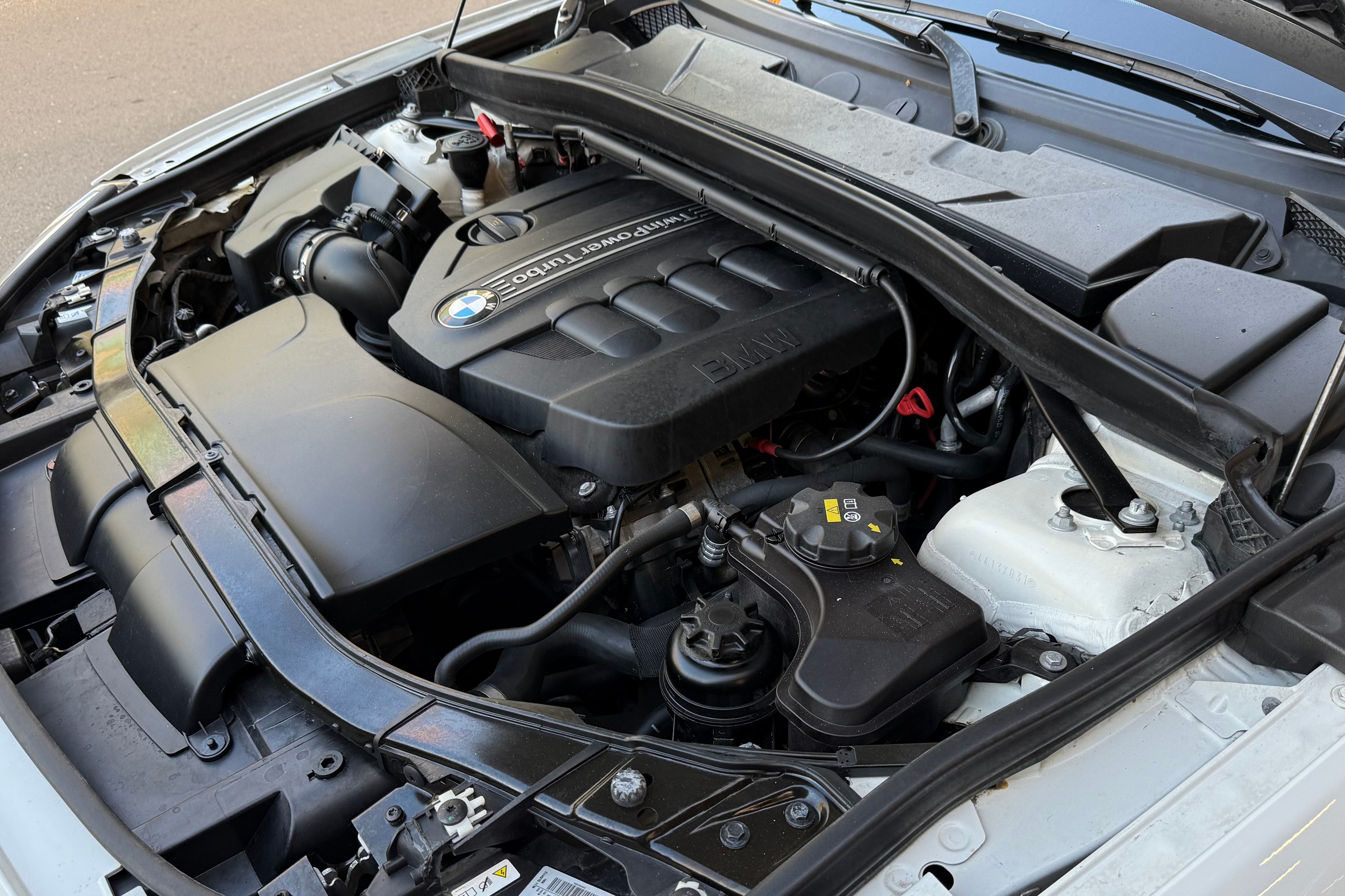 Ten nawyk niszczy silnik szybciej niż przebieg. Mechanicy ostrzegają przed kosztami