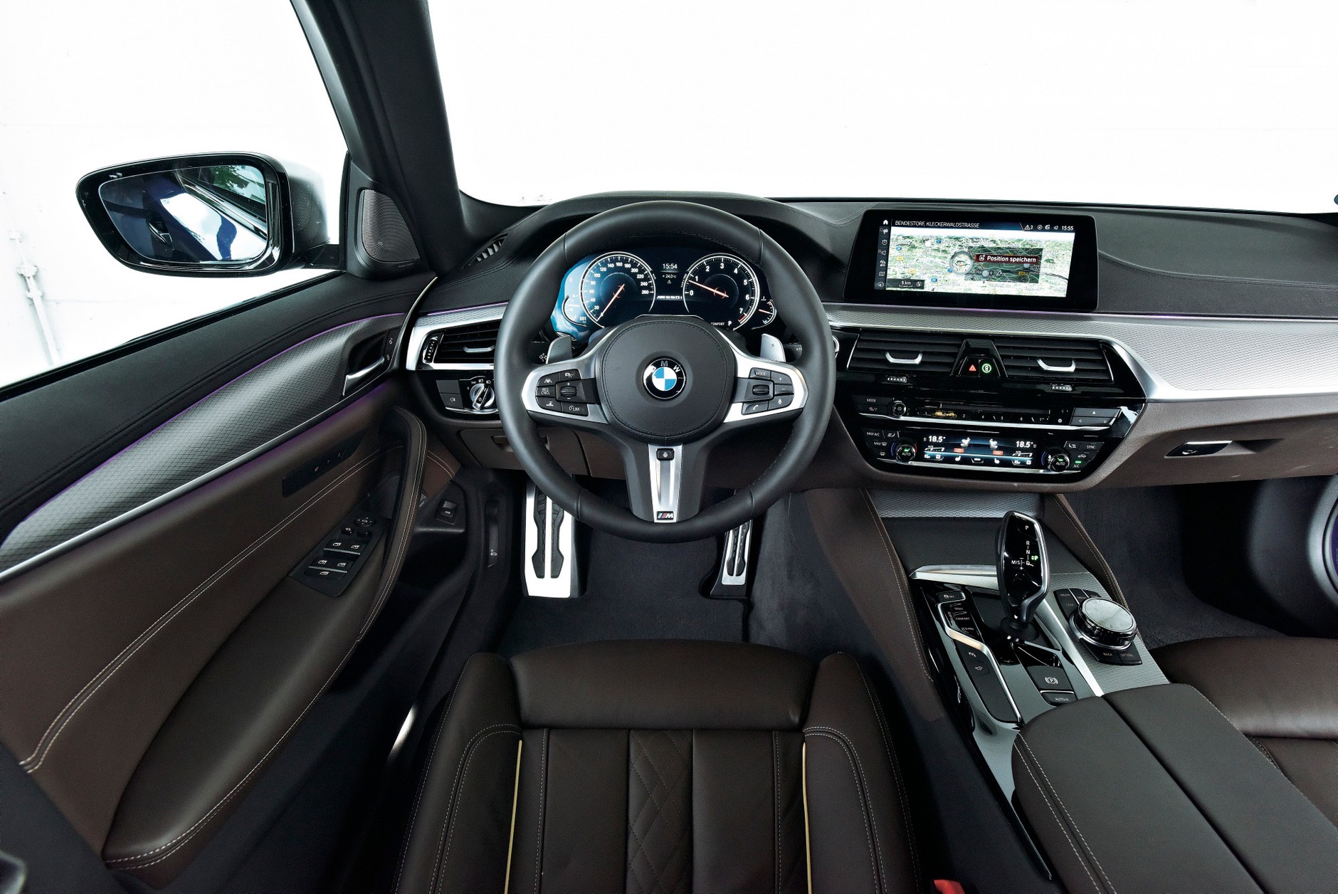 BMW 550i xDrive, 462 KM