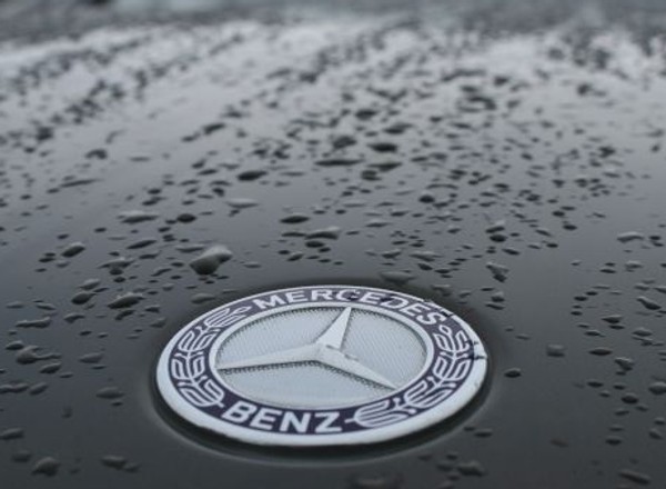 Zysk Daimlera nieoczekiwanie wyższy