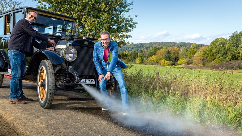 Stanley Steamer 735D - prawdziwa maszyna parowa