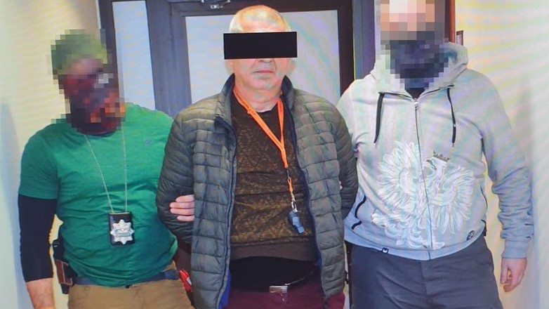 Oszuści oferujący rzekomo darmowy transport uchodźców do Niemiec