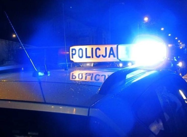 Absurdalna interwencja policji - nagranie z rejestratora w samochodzie