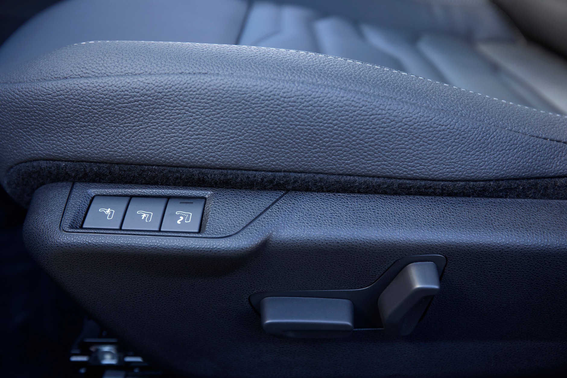 Jeep Avenger e-Hybrid