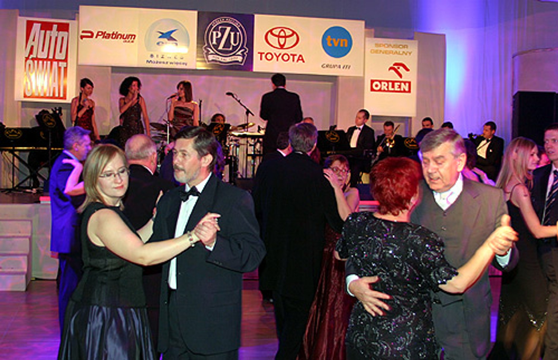 Tytuły dla Toyoty Avensis