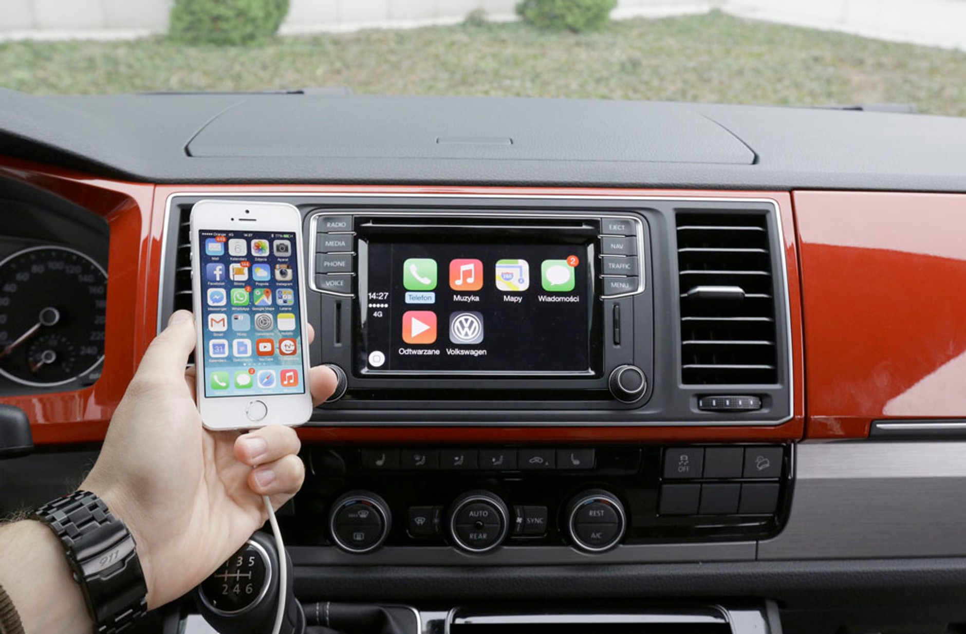 Volkswagen T6 Multivan Generation Six - wygoda dla 7 osób