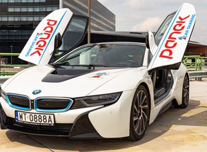 BMW i8 do wynajęcia na minuty