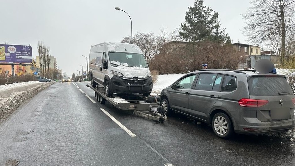 Przyczepa odłączyła się od auta i uderzyła w innych samochód