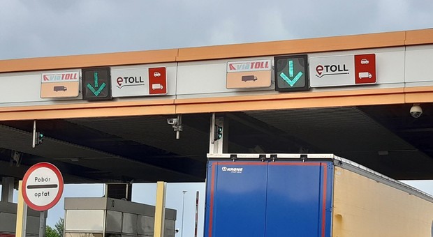 Trwa montaż systemu e-TOLL na autostradzie A2. Od 1 grudnia będzie obowiązkowy
