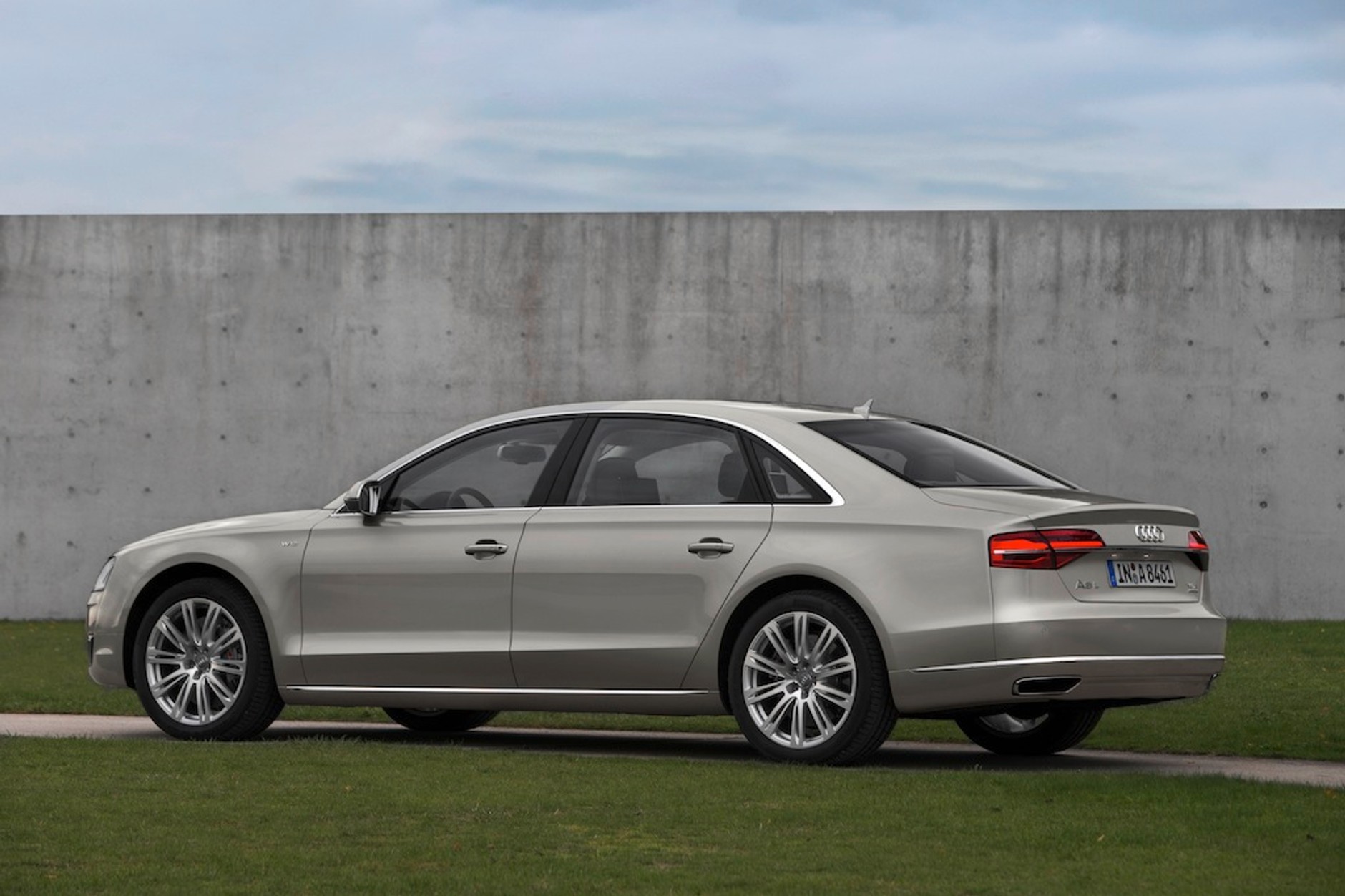 Superluksusowe Audi A8 L