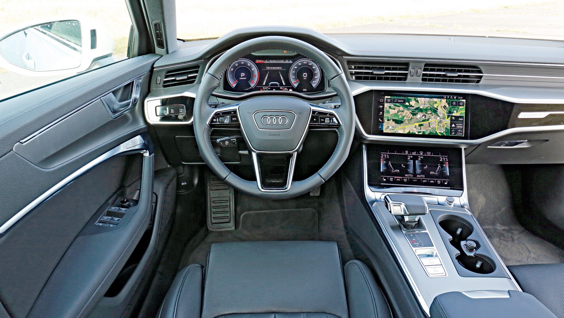 Audi A6 55 TFSI quattro - kokpit
