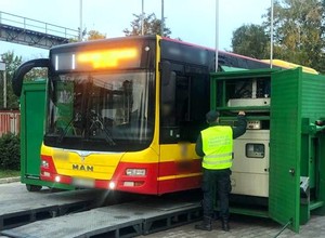 Niesprawne autobusy miejskie we Wrocławiu woziły mieszkańców