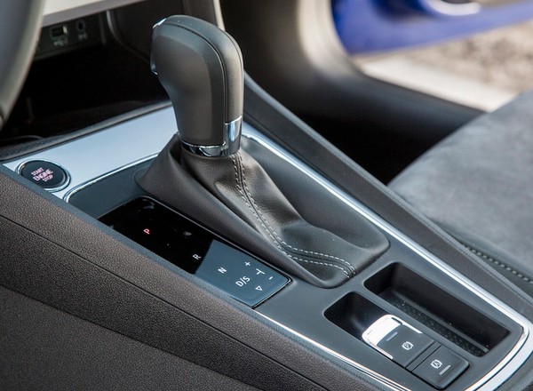 Masz używane albo nowe auto z automatyczną dwusprzęgłową skrzynią biegów? Przeczytaj, zanim pojawią się kłopoty