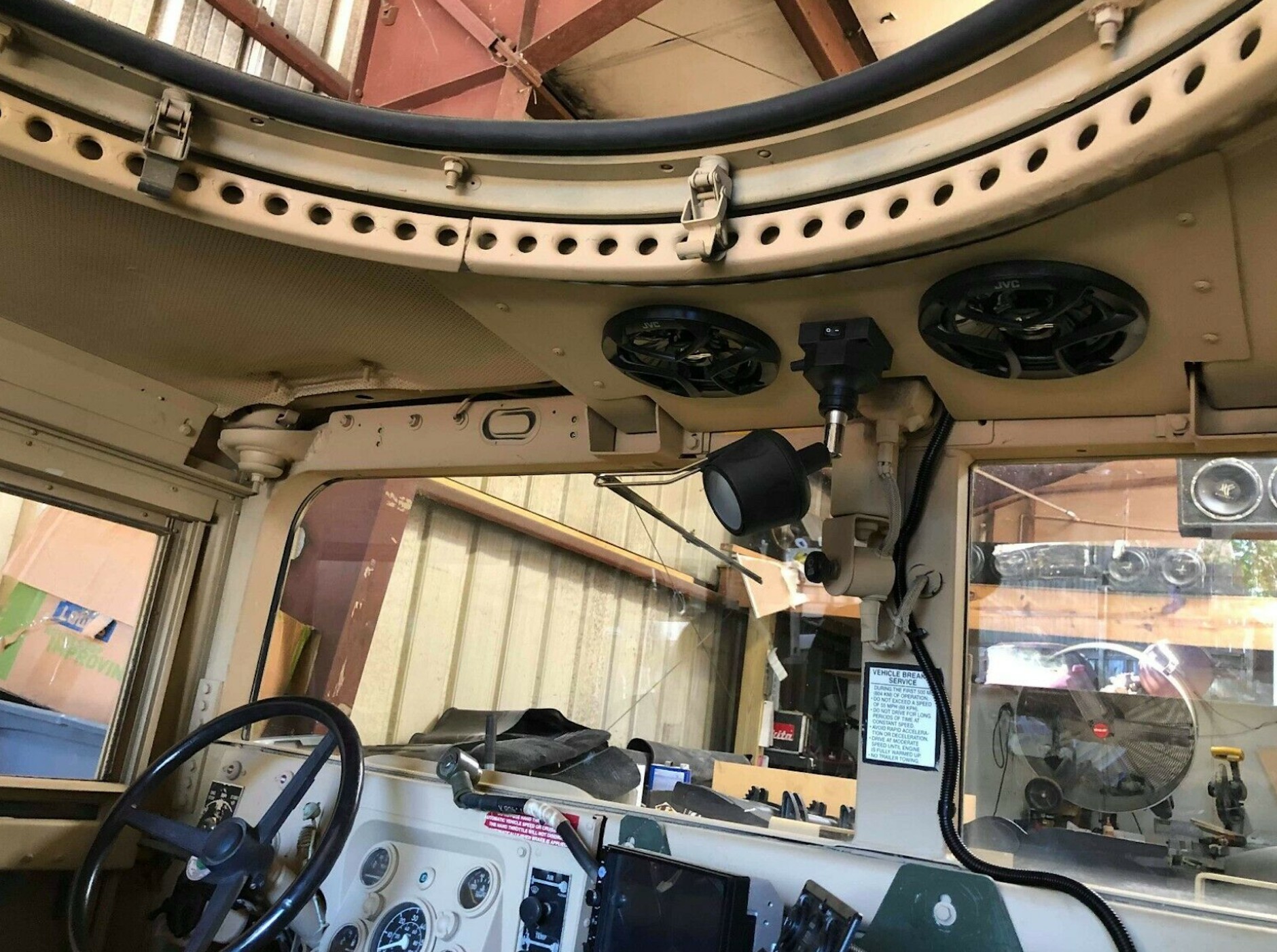 Wojskowy Hummer H1 na sprzedaż