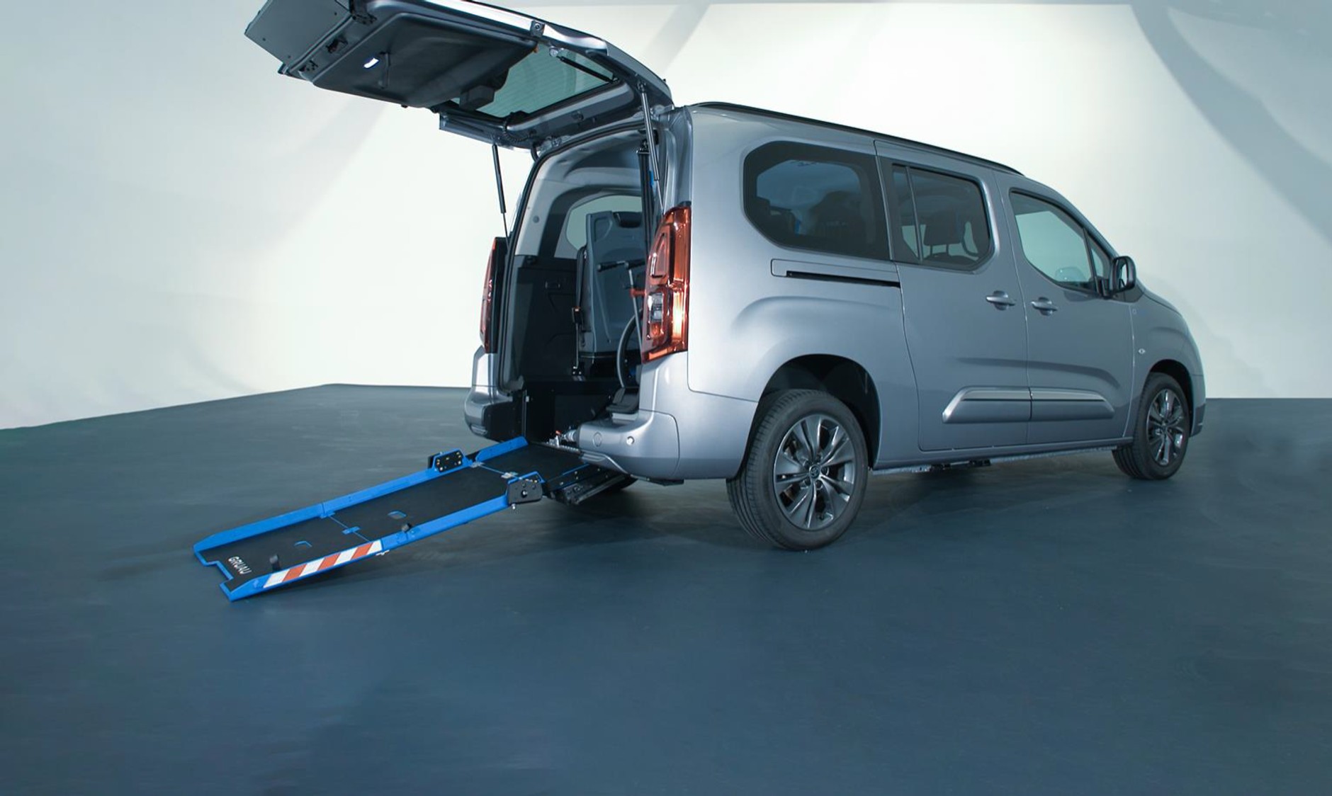 Toyota PROACE CITY Verso z zabudowami Gruau