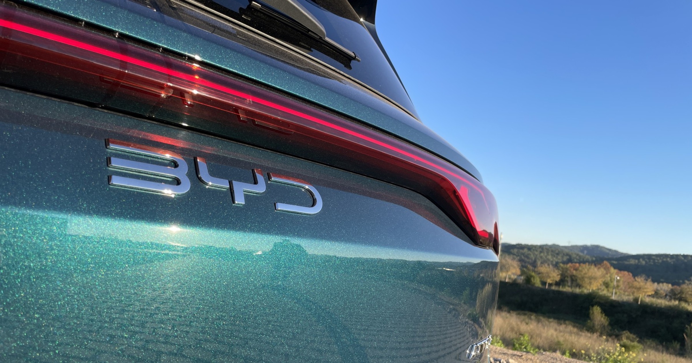 Nowa hybrydowa wersja SUV-a BYD (Atto 2 DM-i)