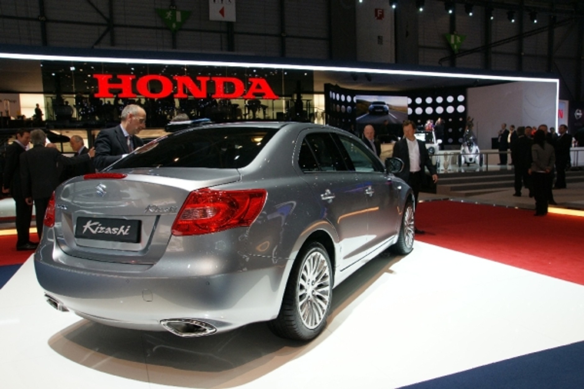 Genewa 2010: pierwszy dzień prasowy (galeria 2.)