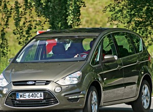 Ford S-Max I (2006-15) – świetnie się go prowadzi i nawet dziś nieźle wygląda
