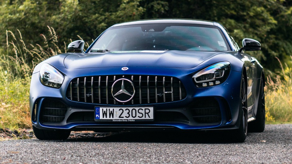Mercedes AMG GT R 