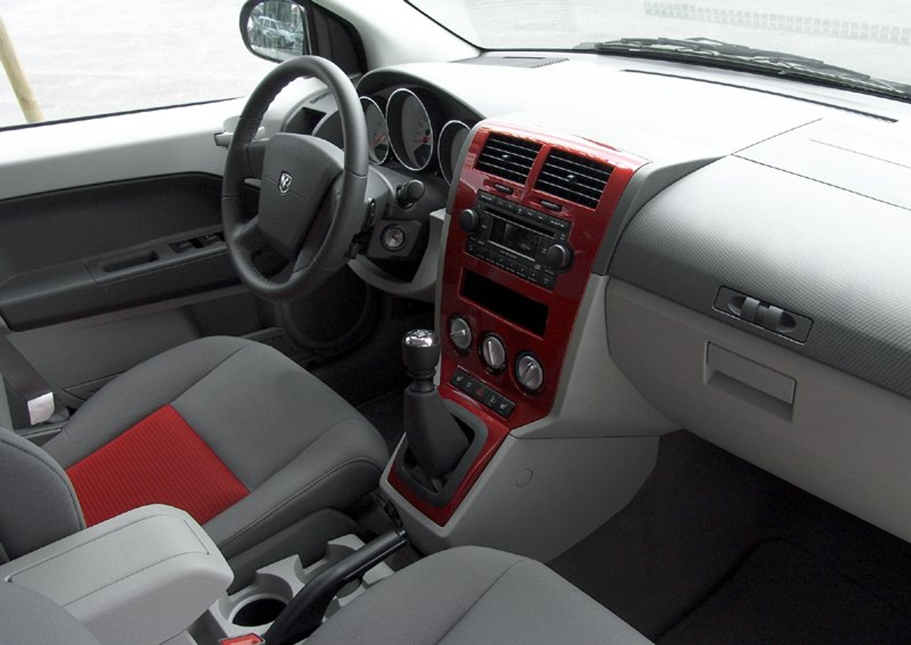 Dodge Caliber: przebój europejskiego rynku