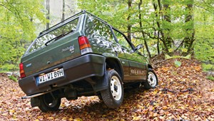 Panda 4x4: Jak prosty samochód zdobył górskie szczyty Europy?