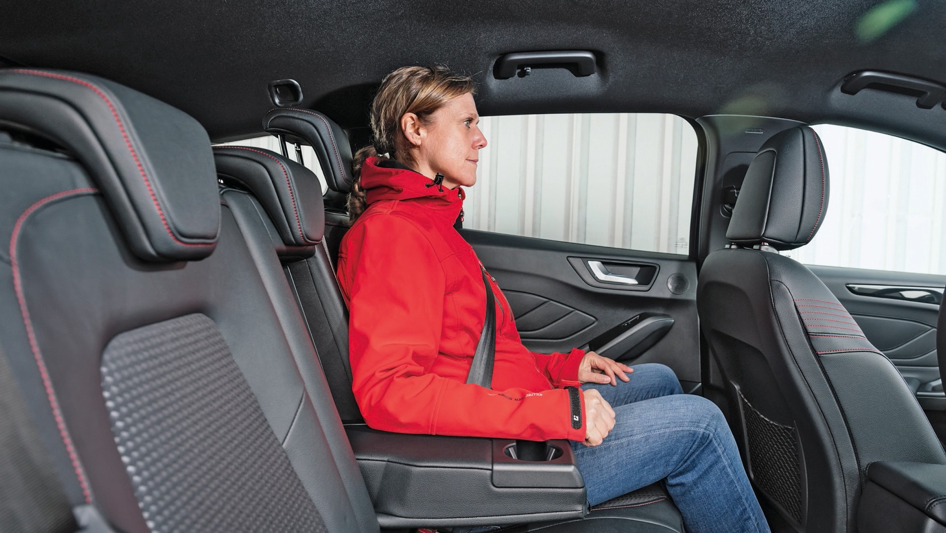 Ford Focus 1.0 EcoBoost Hybrid - tylna kanapa