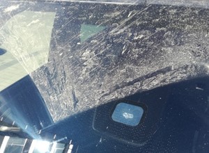 Żółty pył na autach i drodze - co to takiego i czy jest szkodliwe dla lakieru?