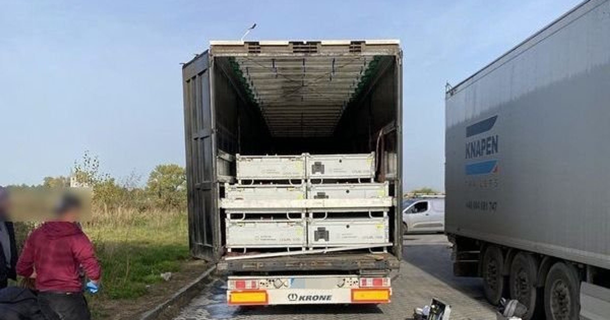 Odnaleźli skradzionego tira z cennym ładunkiem dla Porsche