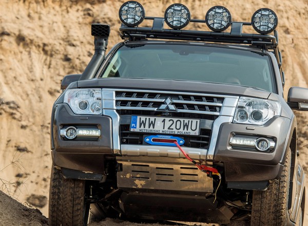 Przetestuj specjalną wersję Mitsubishi Pajero 2015. 4x4 Family Adventure