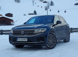 Jeździłem nowym VW Touaregiem 3.0 V6 eHybrid. W mieście na prądzie, na autostradzie na benzynie