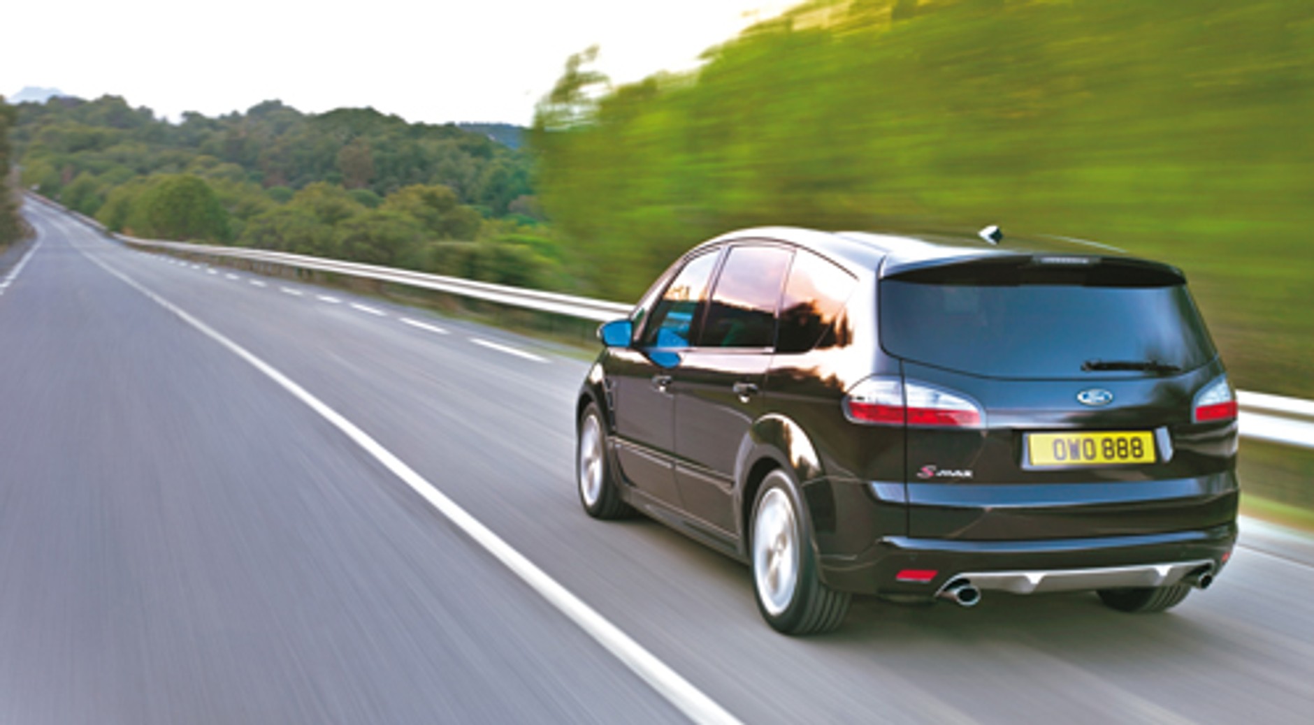 Ford S-Max - Minivan na sterydach