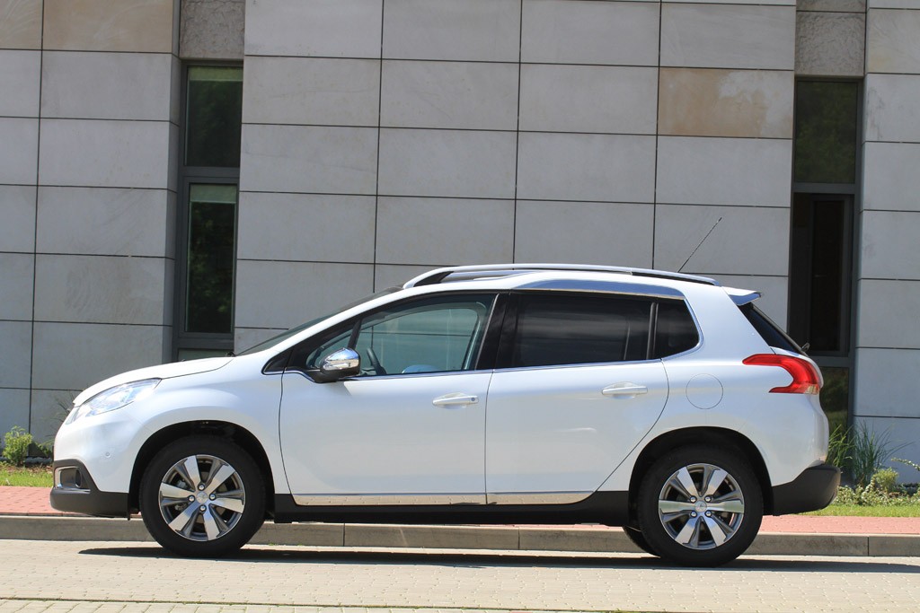 Renault Captur kontra Peugeot 2008: który SUV okaże się lepszy?